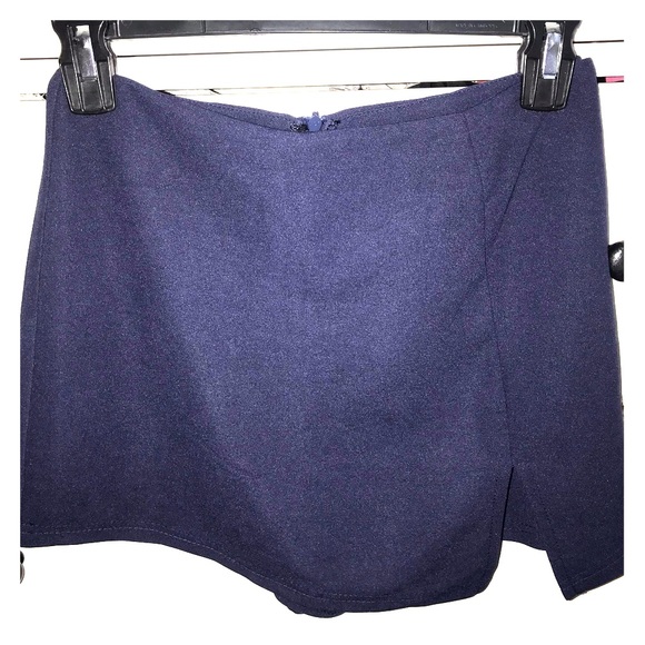 Split Hem Skort - Picture 1 of 3